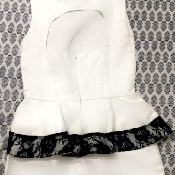 🎁Off White dress with nice back design - Picture 8 of 11